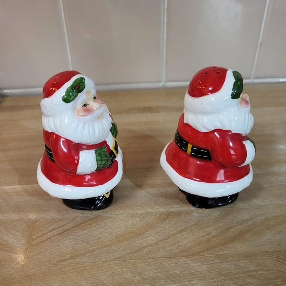Vintage  Giftcraft Ceramic Santa Salt & Pepper Shakers 1995 Andrew Baron Design - Picture 5 of 10
